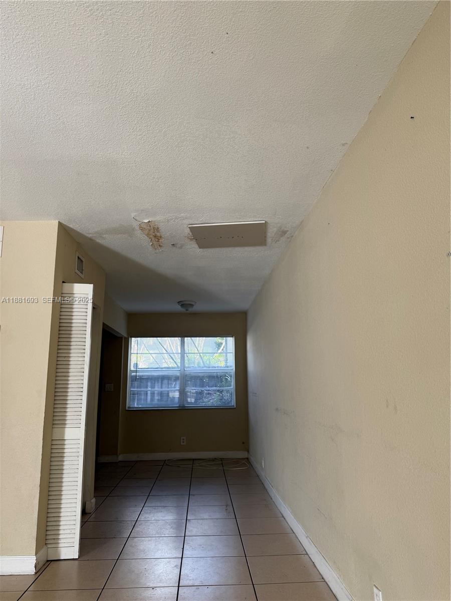 TOWNHOUSES OF PLANTATION - Residential