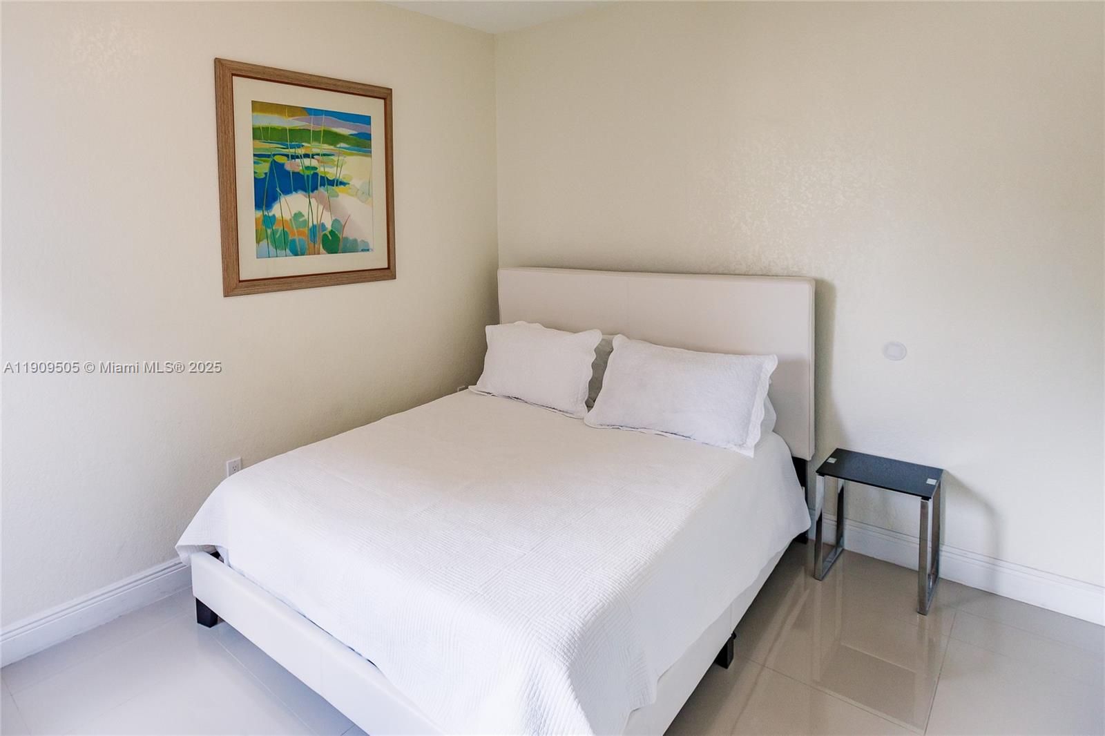 LAWRENCE ESTATES LAND COS - Residential Lease