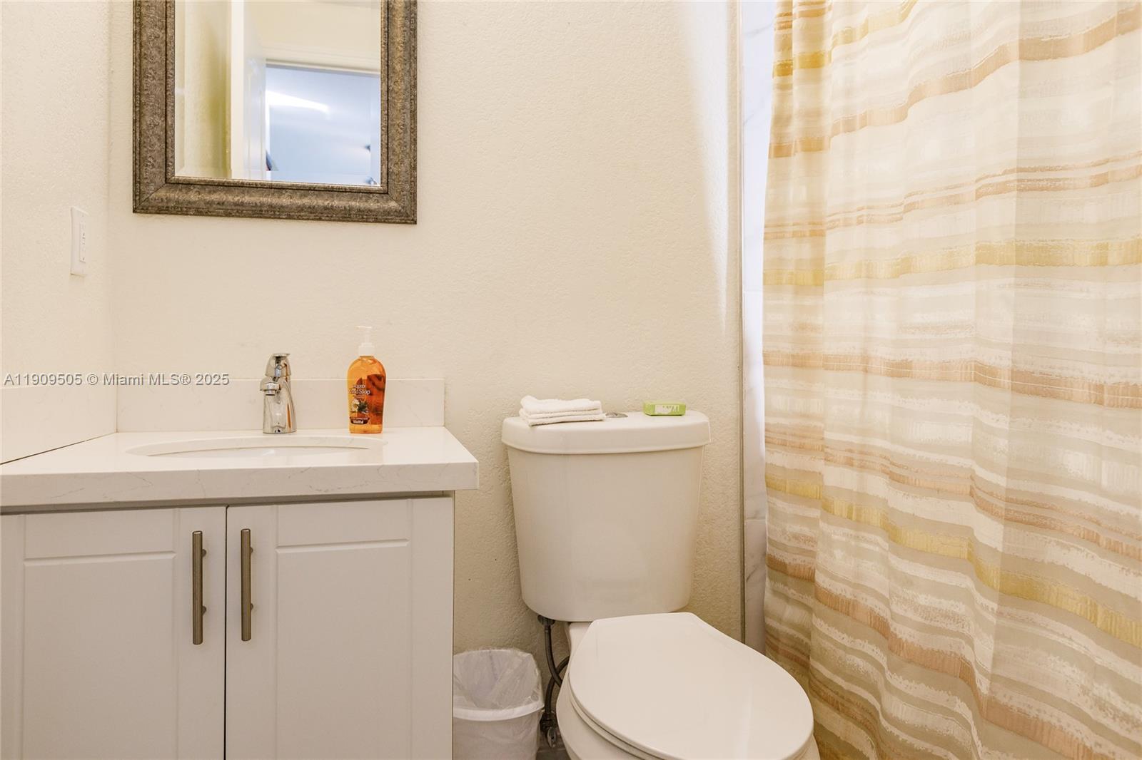 LAWRENCE ESTATES LAND COS - Residential Lease