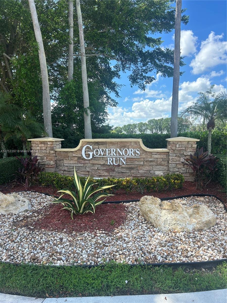 15868 Nw 4th St, Pembroke Pines, Miami-Dade County, Florida - 4 Bedrooms  
3 Bathrooms - 