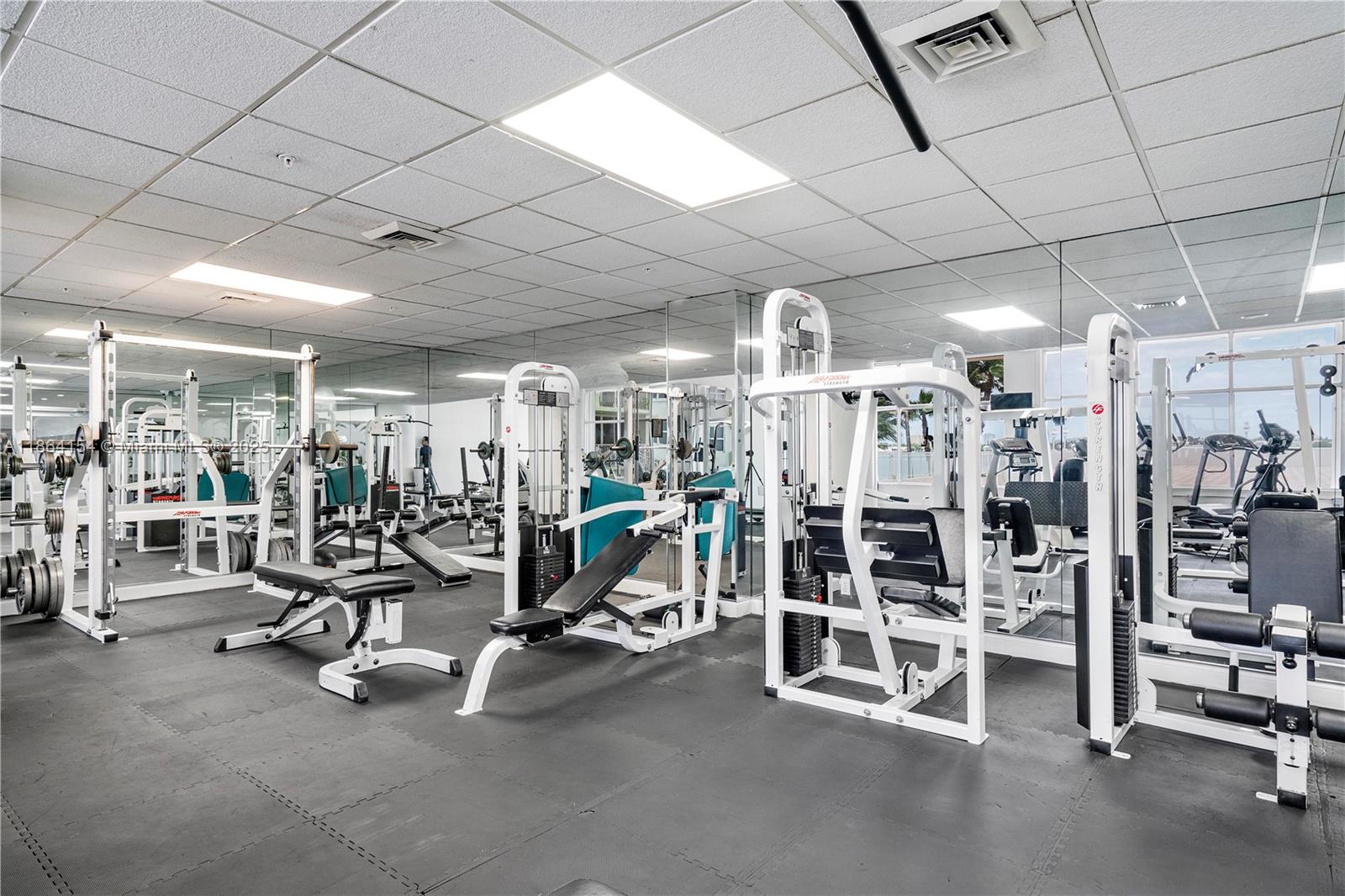 ISLAND POINTE CONDO - Residential Lease