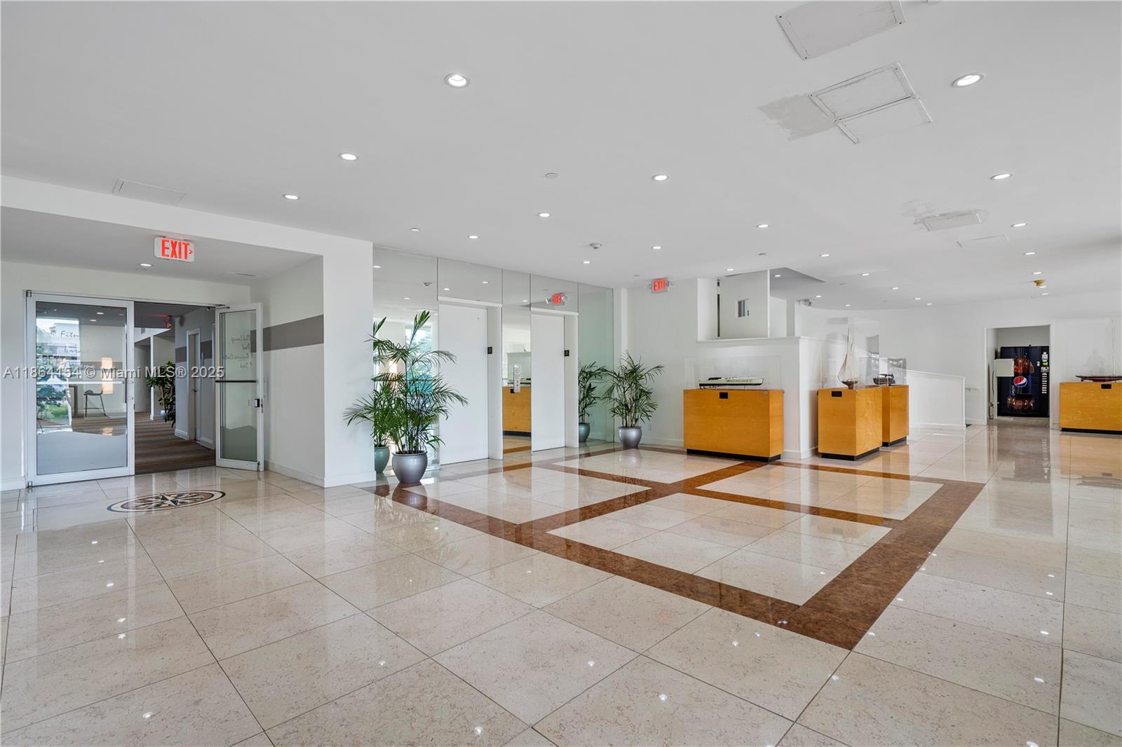 ISLAND POINTE CONDO - Residential Lease