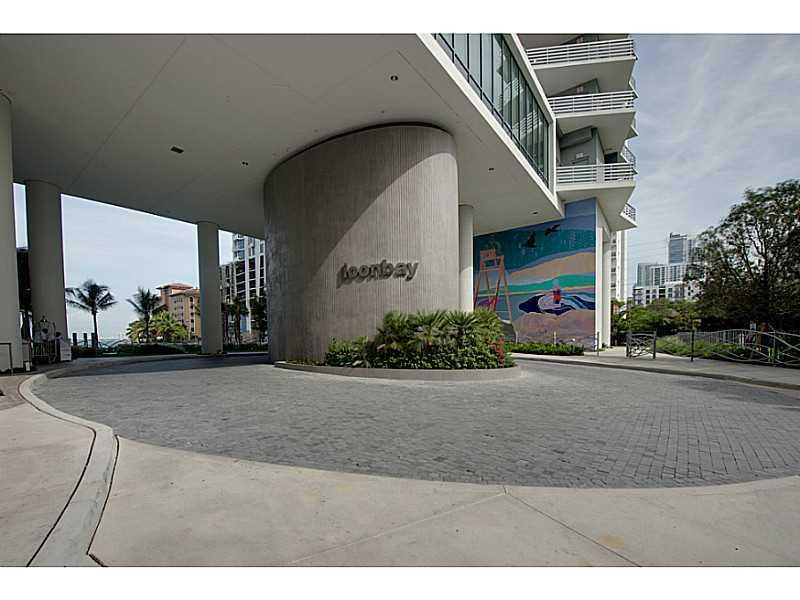BEST PRICED IN THE BUILDING!BREATHTAKING PANORAMIC BAY VIEWS FROM THIS 34TH FLOOR IN BRAND NEW ICON BAY BUILDING,NEW PORCELAIN FLOORS, BUILT IN CLOSETS, NEVER LIVED IN. ENJOY ALL LUXURY AMENITIES FROM THIS 5 STAR RATED CONDO.AVAILABLE AFTER 4/12/16