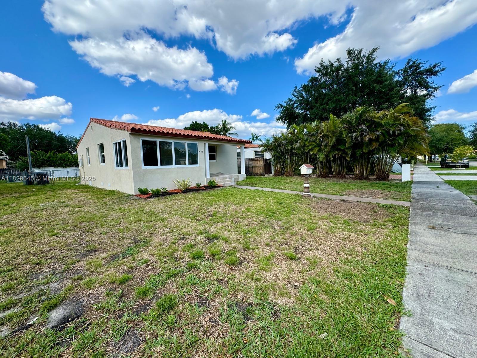 461 Plover Ave