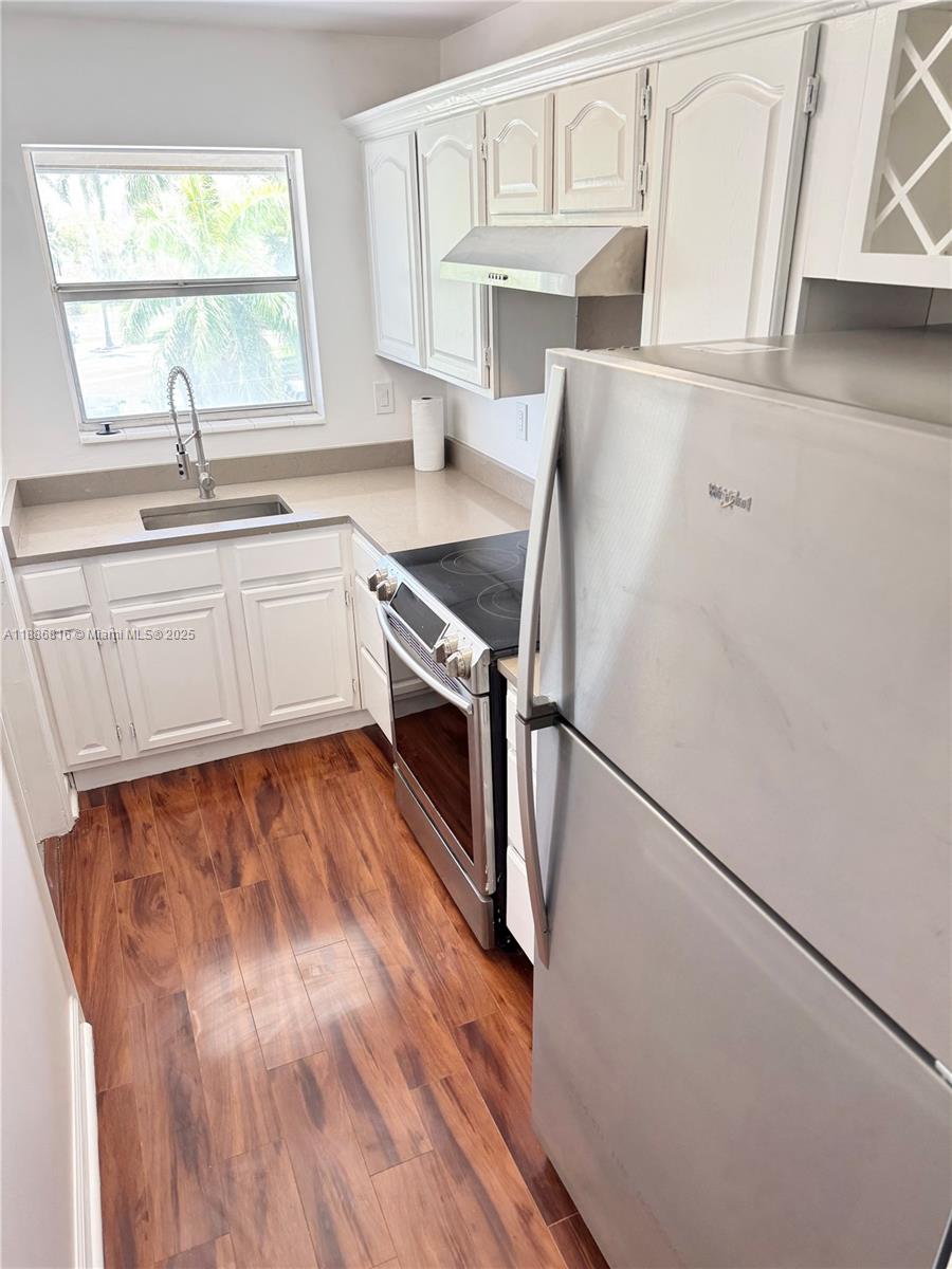 PARADISE BY THE SEA CONDO - Residential