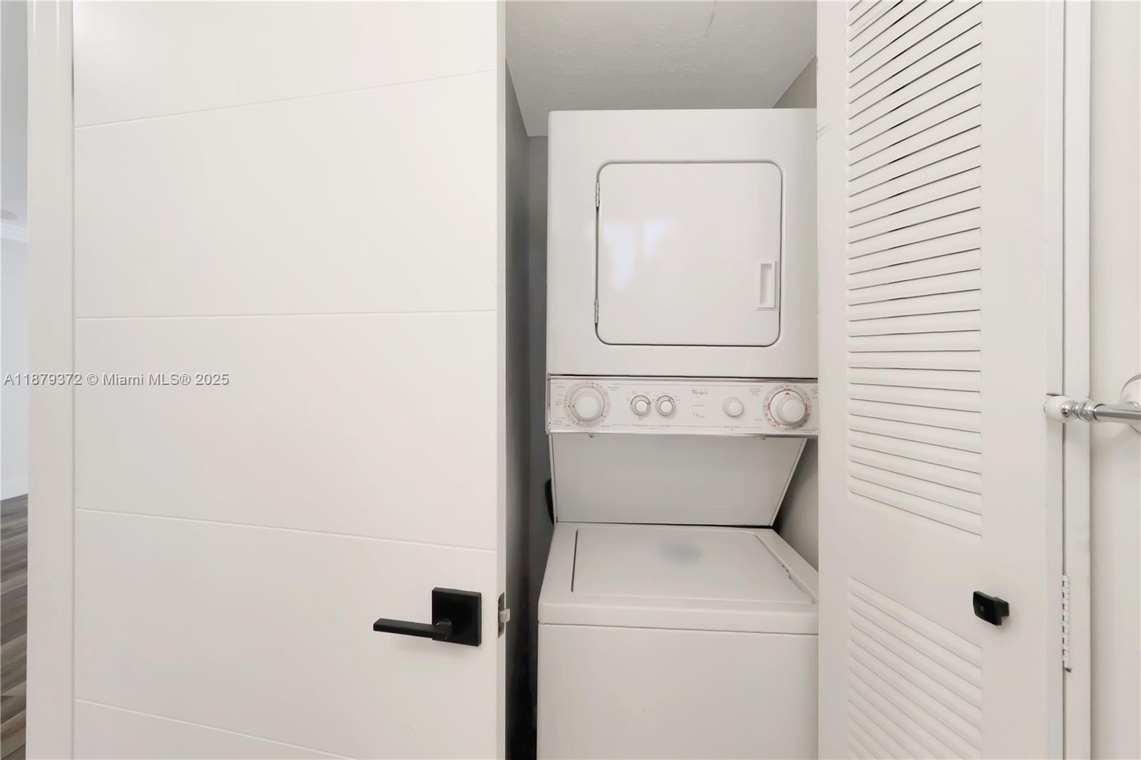 WEITZER SERENA LAKES TOWN - Residential