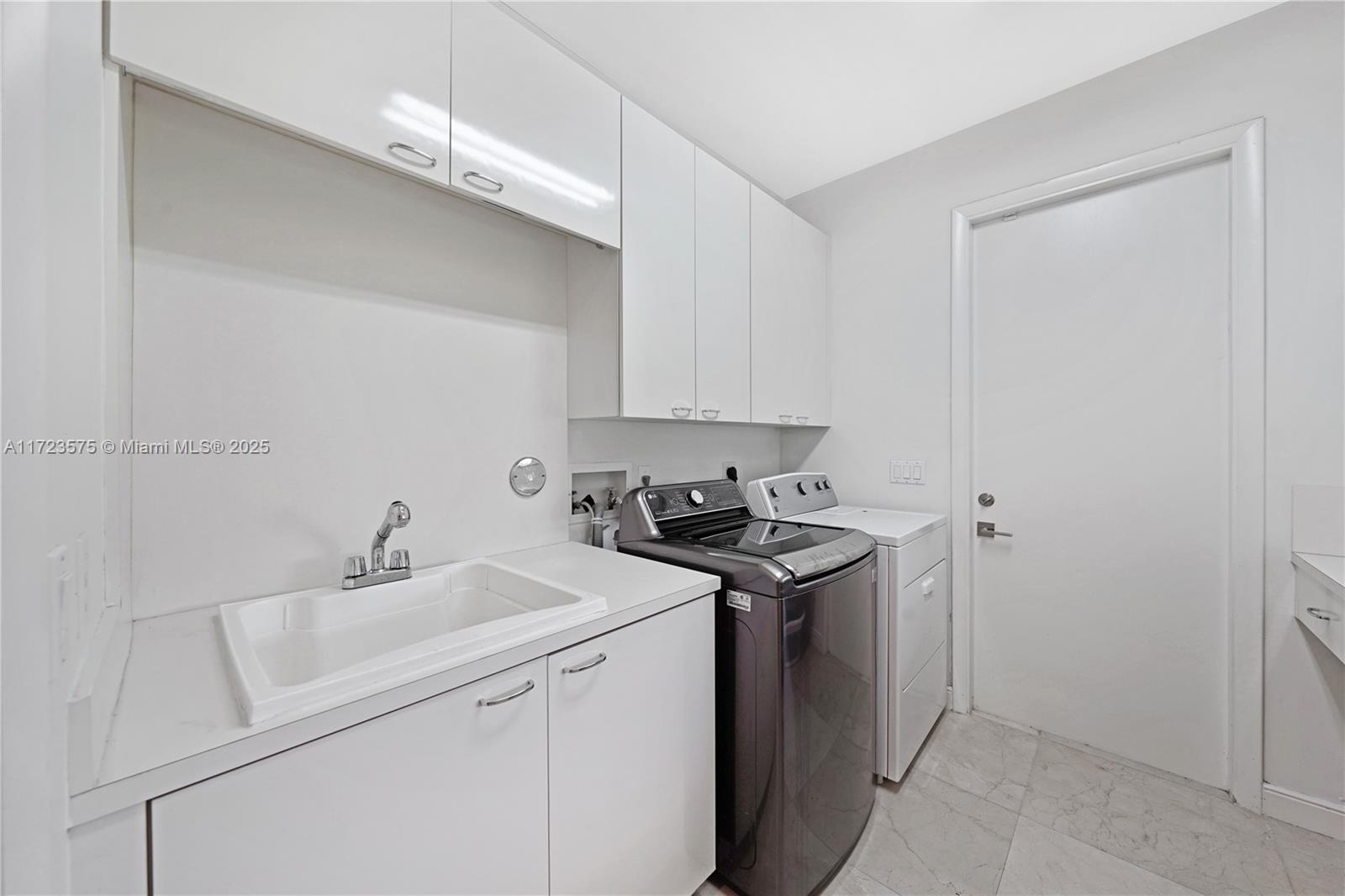 SECTOR 7 - - Residential Lease