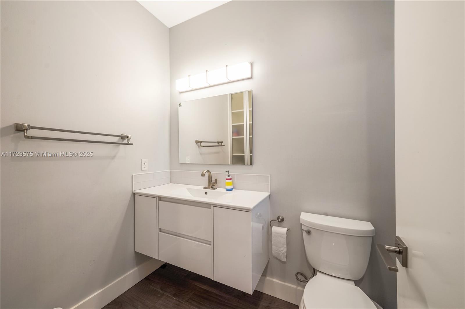 SECTOR 7 - - Residential Lease