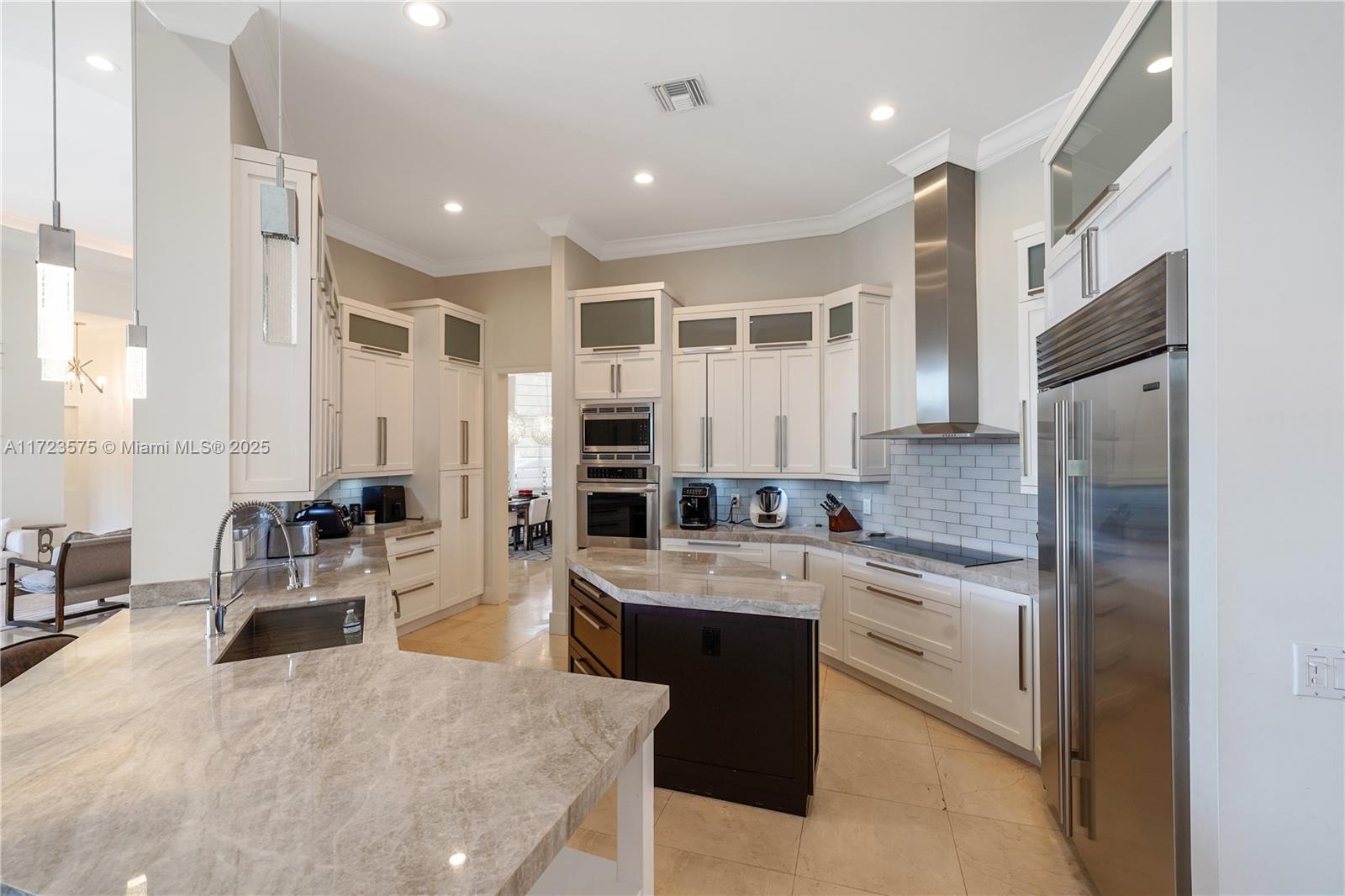 SECTOR 7 - - Residential Lease