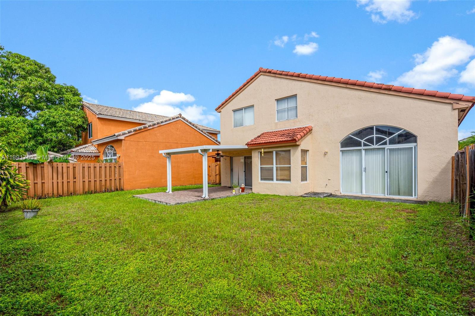 LAGO MAR SOUTH - Residential