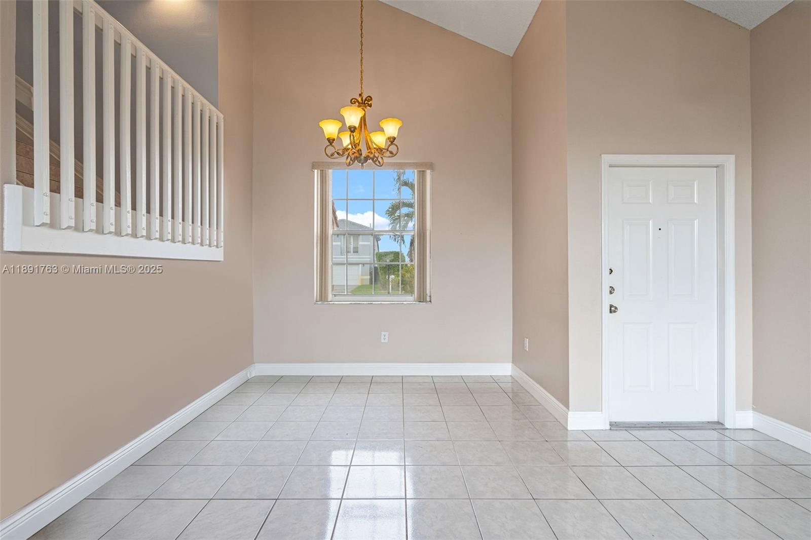 LAGO MAR SOUTH - Residential