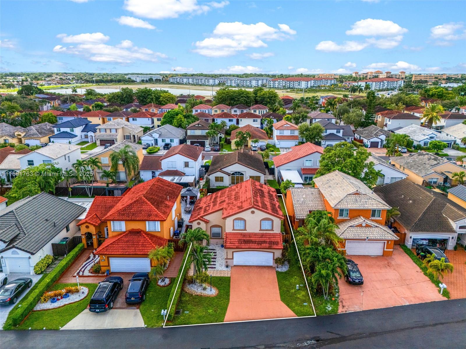 LAGO MAR SOUTH - Residential