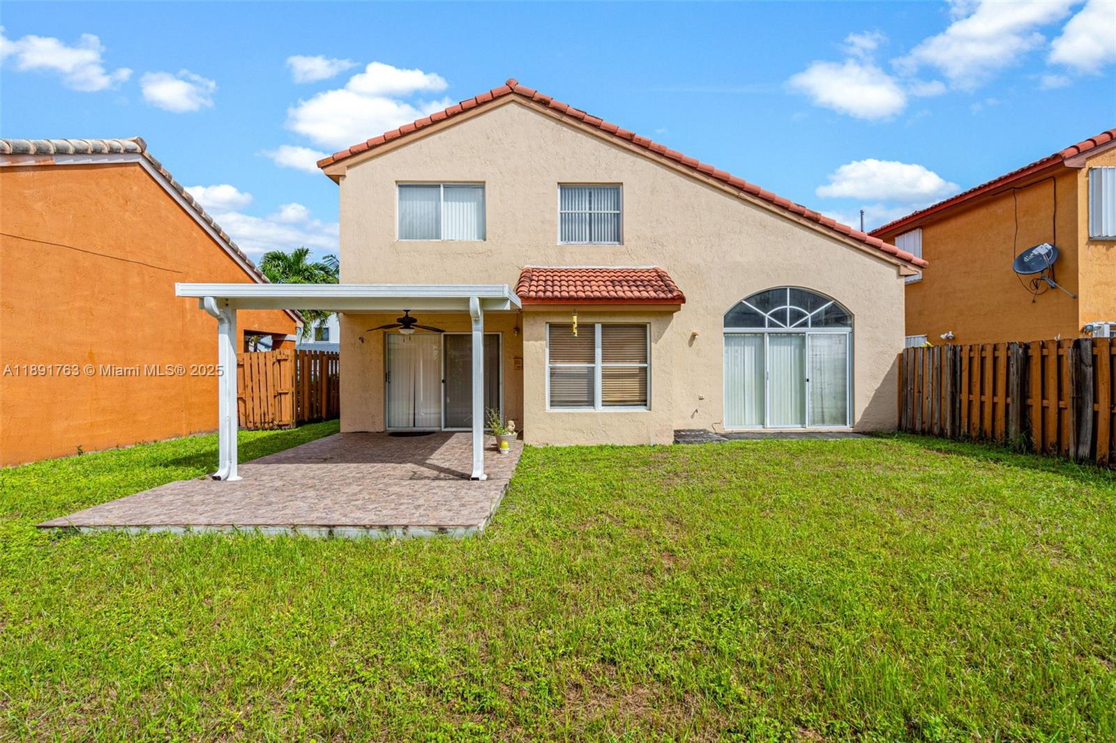 LAGO MAR SOUTH - Residential