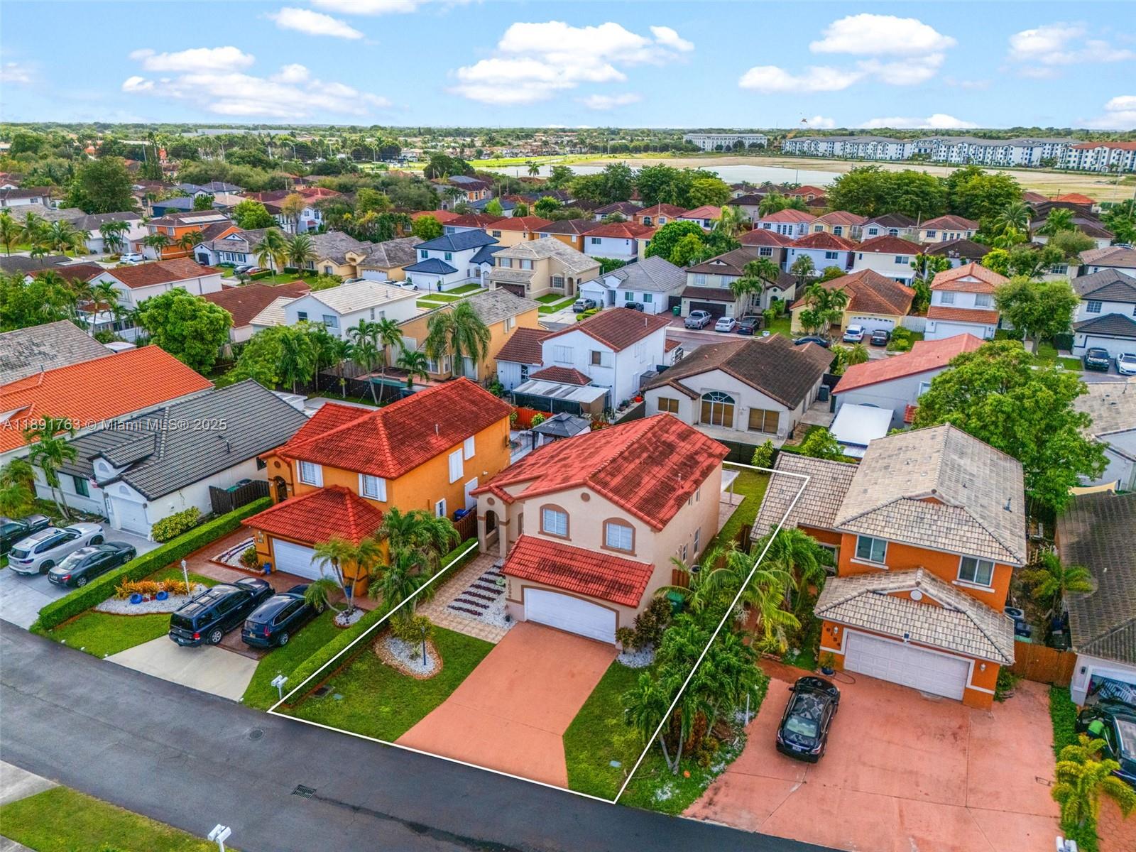 LAGO MAR SOUTH - Residential