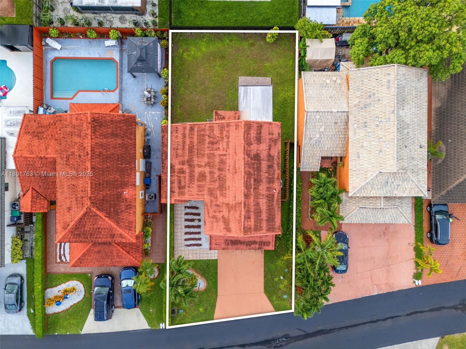 LAGO MAR SOUTH - Residential