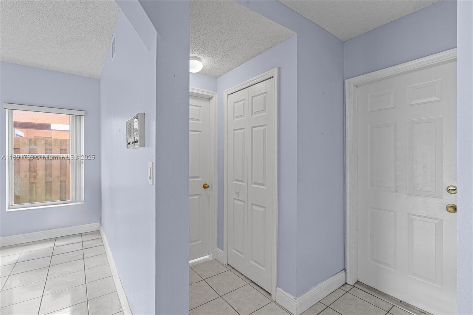 LAGO MAR SOUTH - Residential