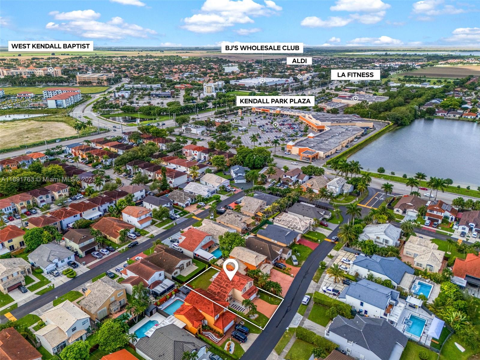 LAGO MAR SOUTH - Residential