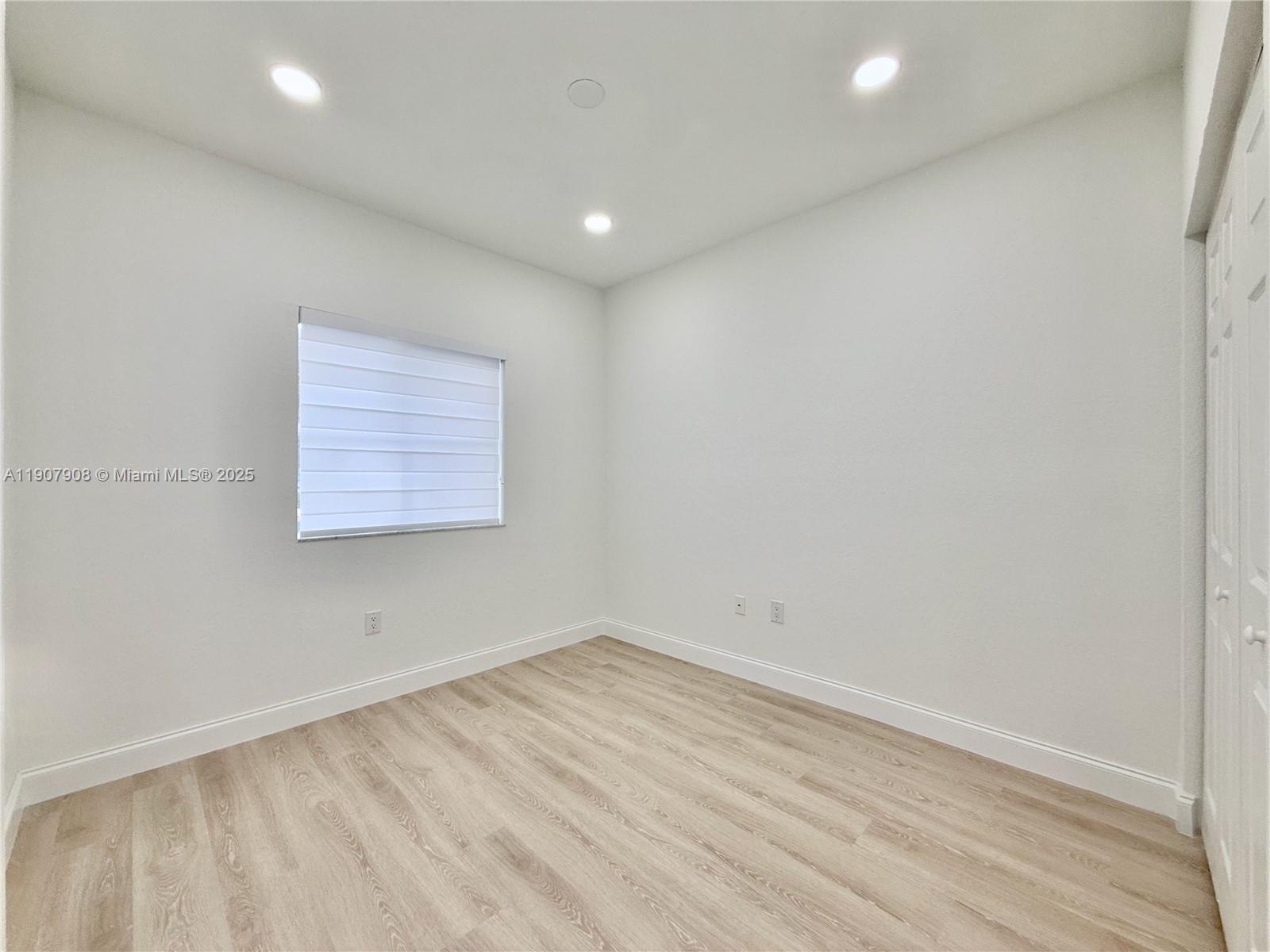 WOODLANDS COUNTRY CLUB - Residential