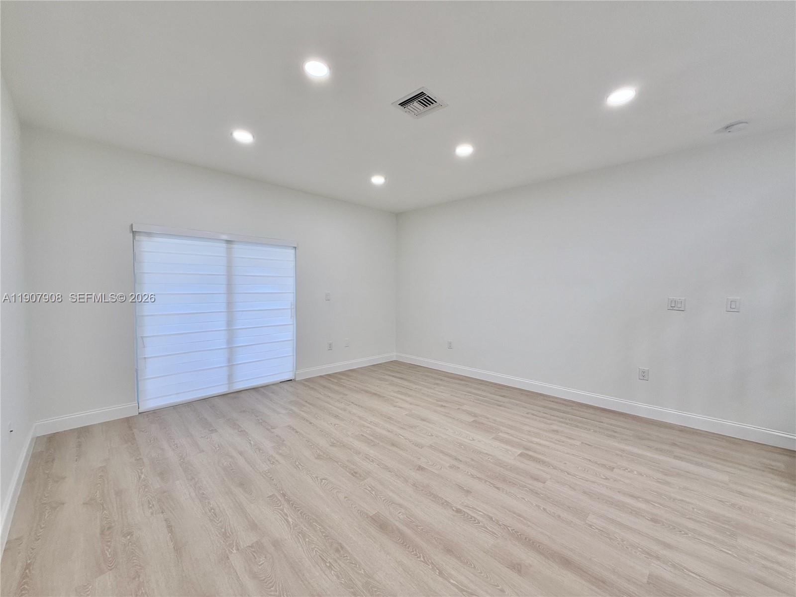 WOODLAND - Residential