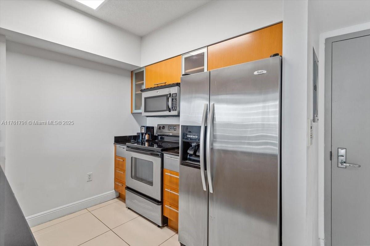 1750 N Bayshore Dr 4809