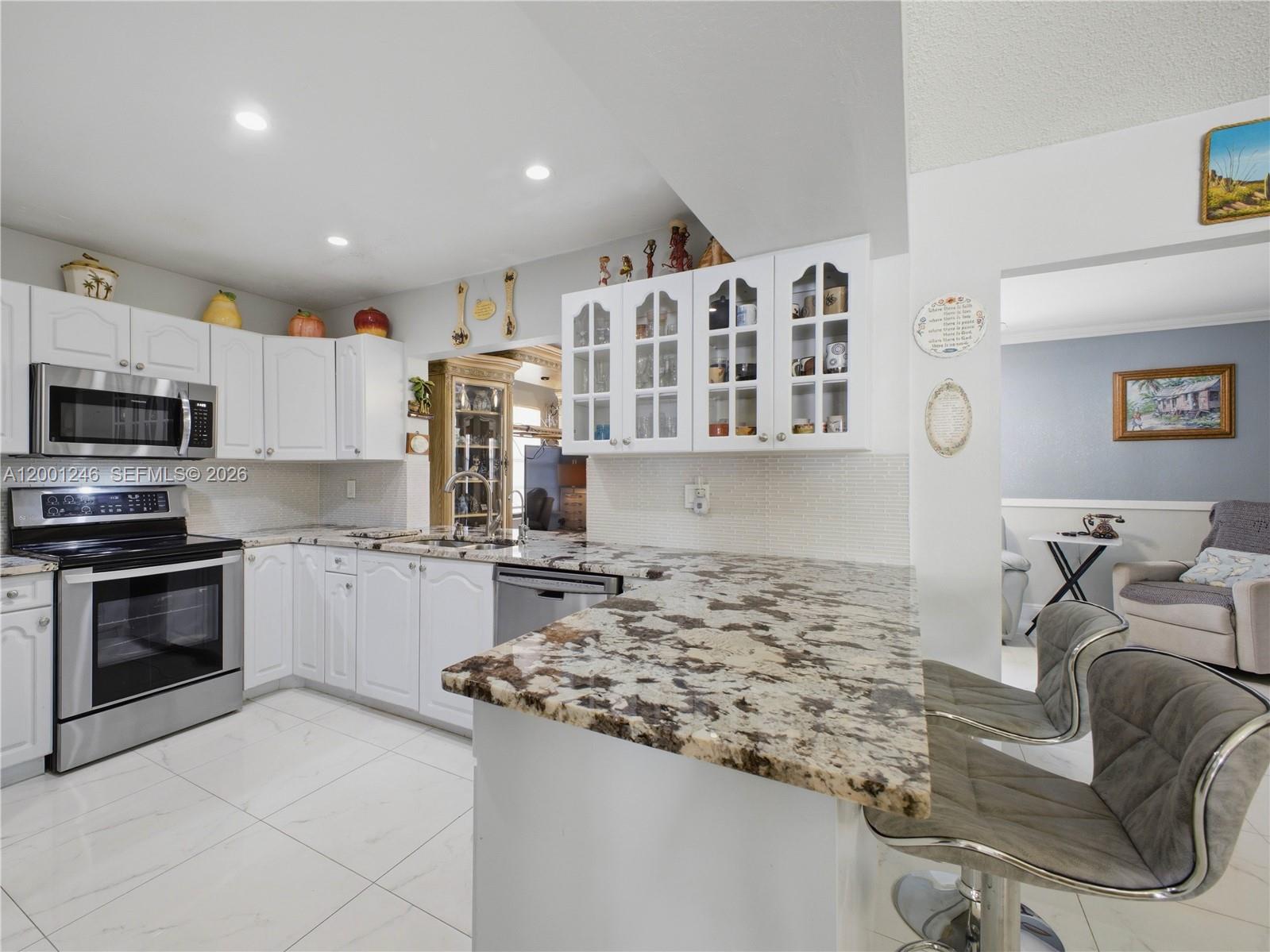 NORTH LAUDERDALE VILLAGE - Residential