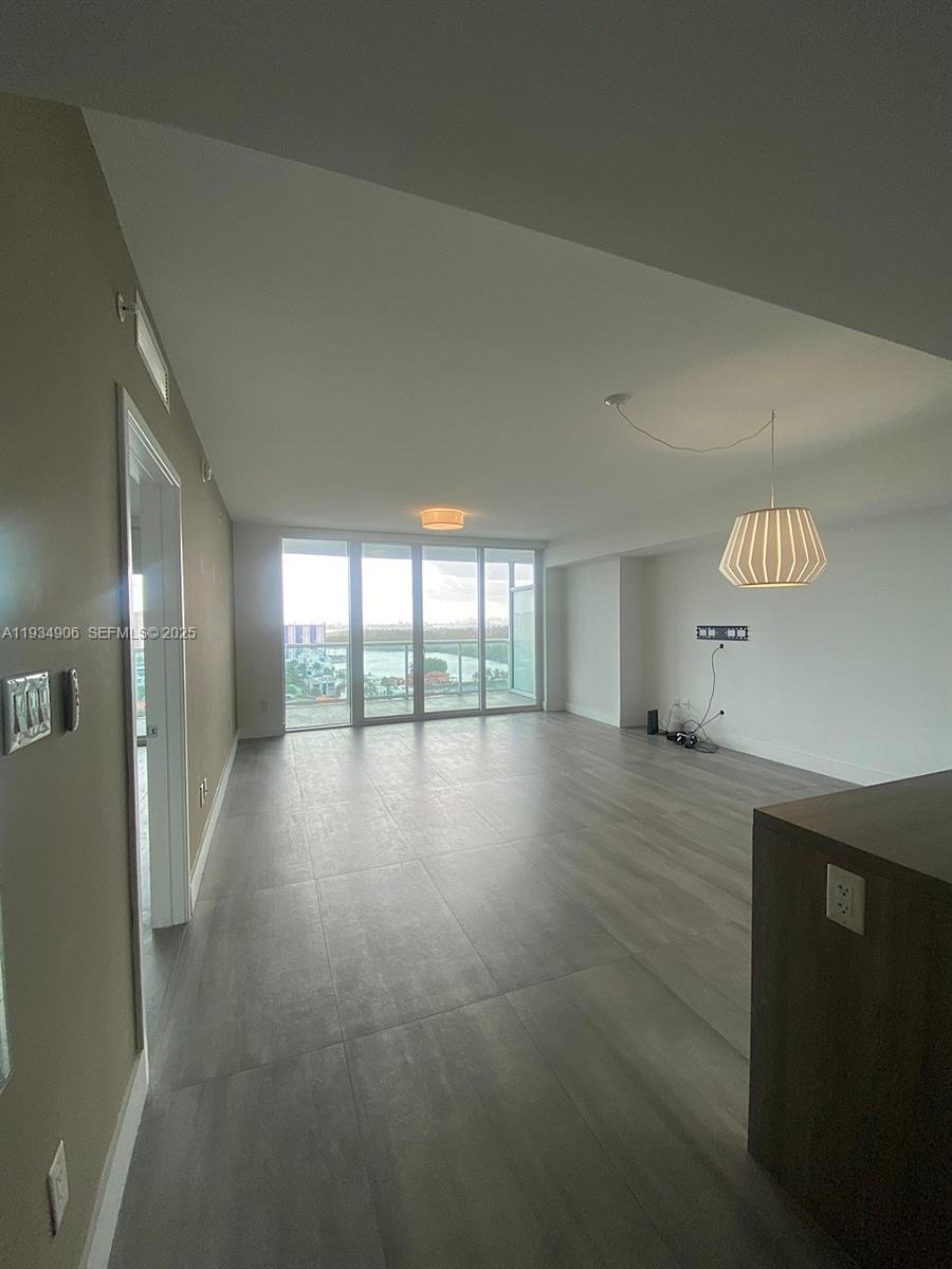 400 Sunny Isles Blvd 1616