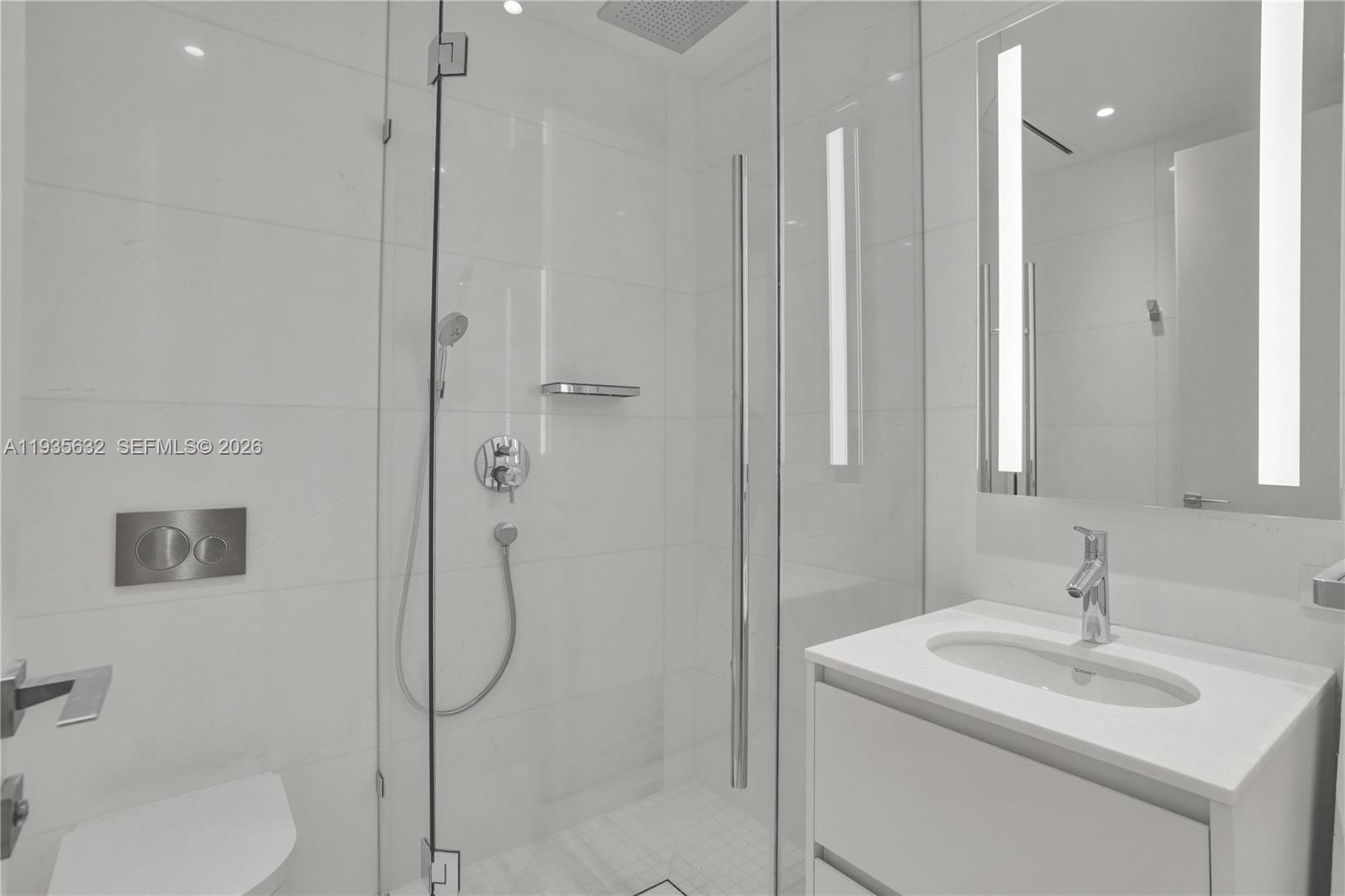 ASTON MARTIN RESIDENCES - Residential