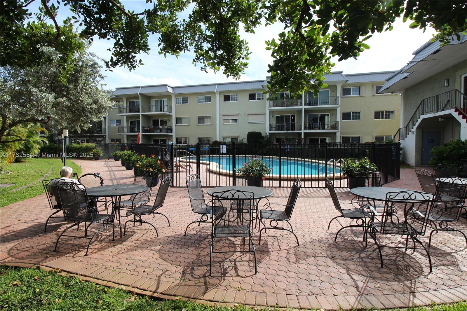 RIVER MANOR CONDO - Residential Lease