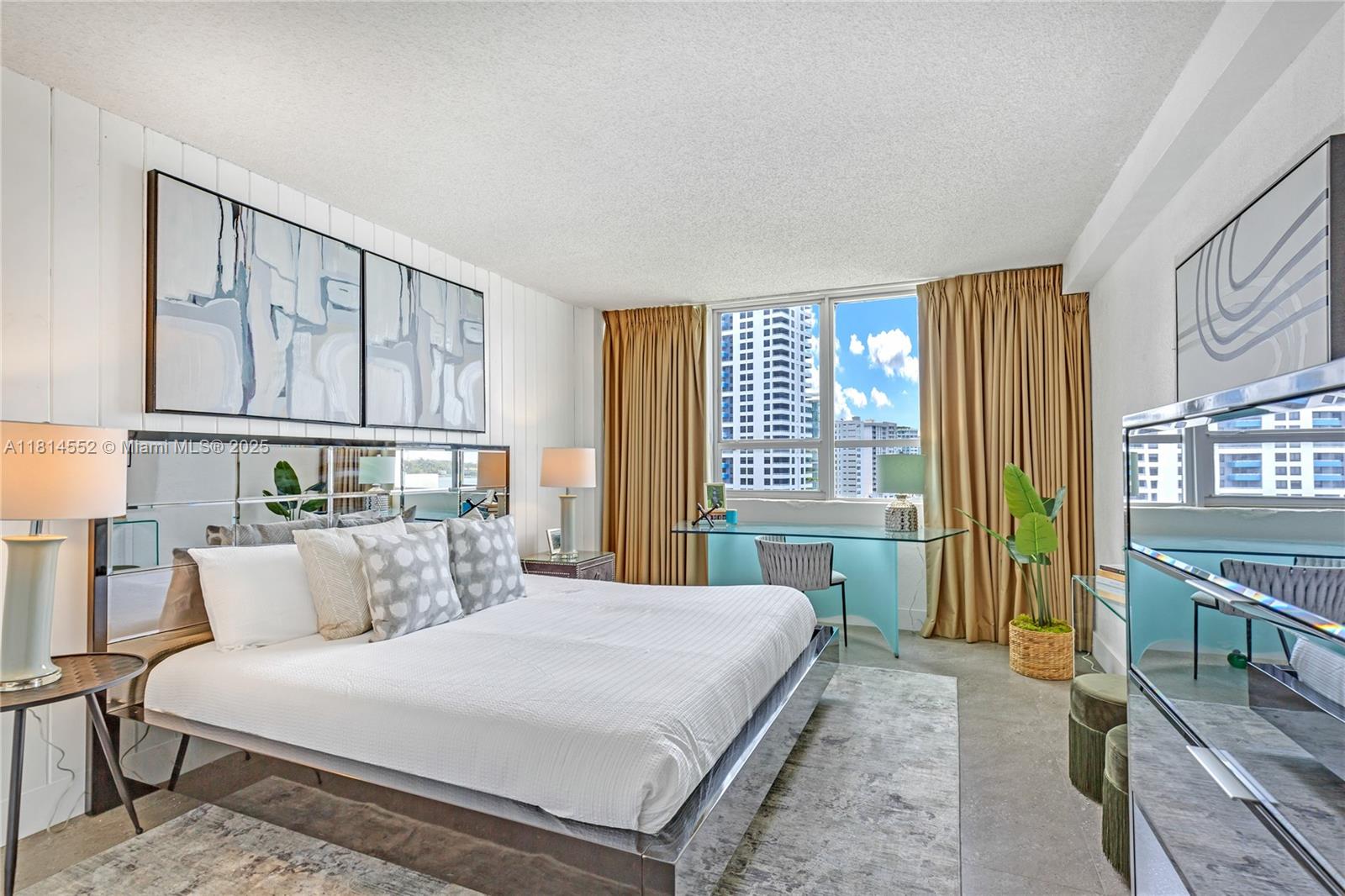 FLAMINGO TOWER - Residential Lease