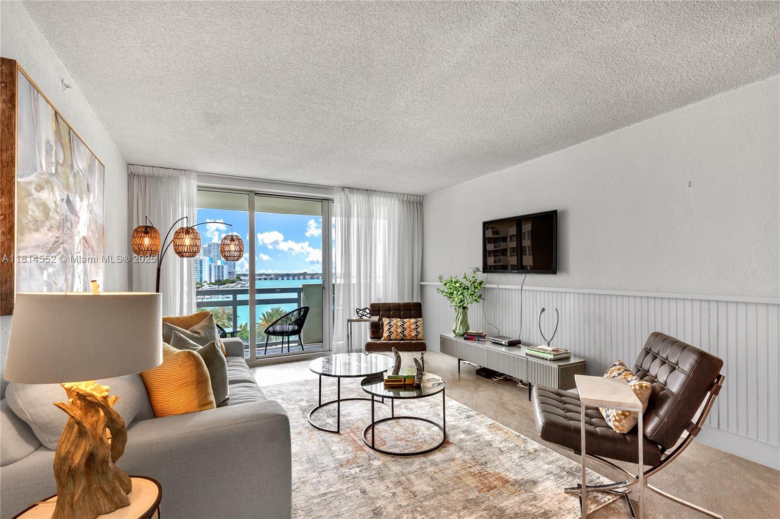 FLAMINGO TOWER - Residential Lease