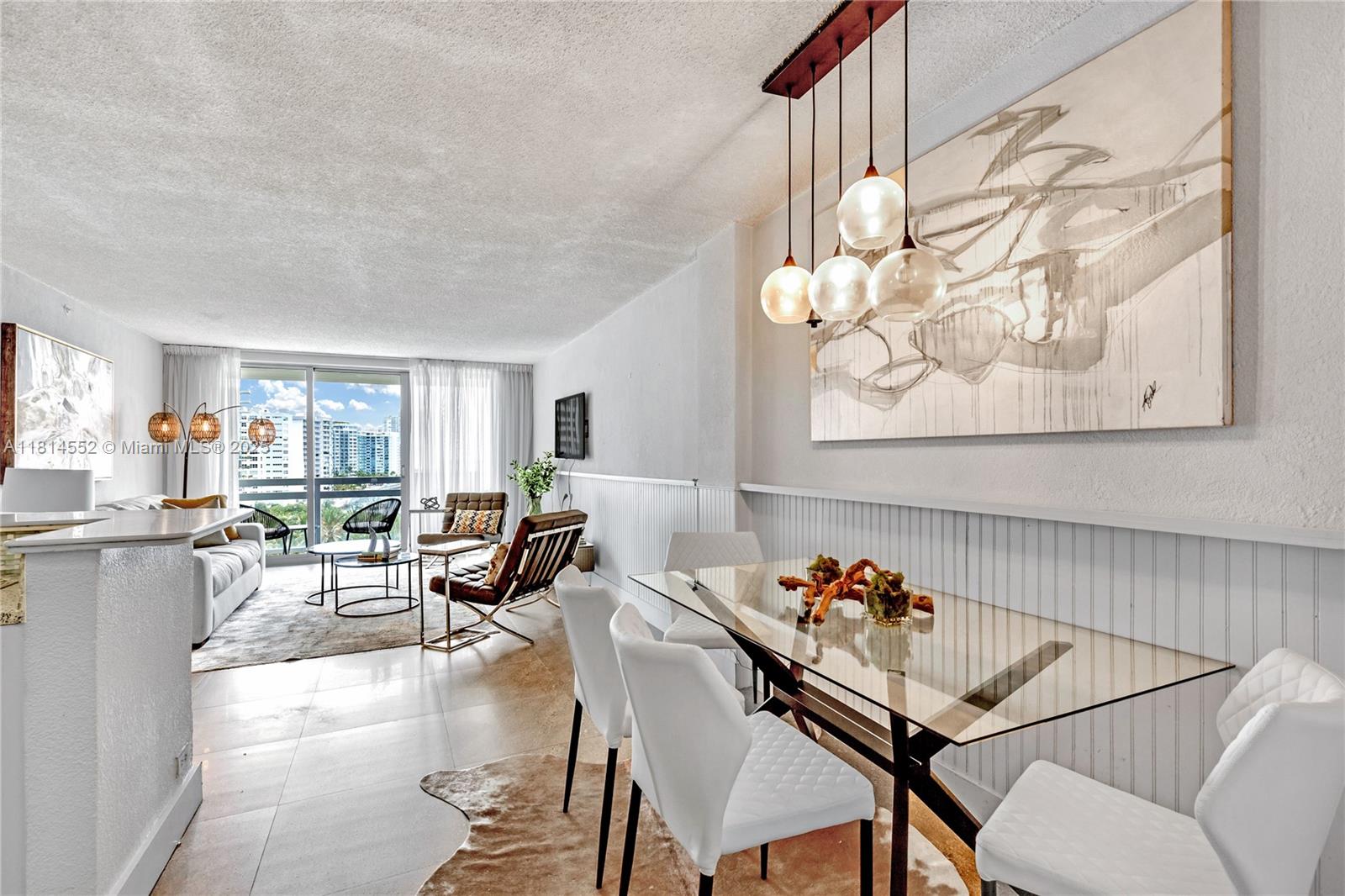 FLAMINGO TOWER - Residential Lease