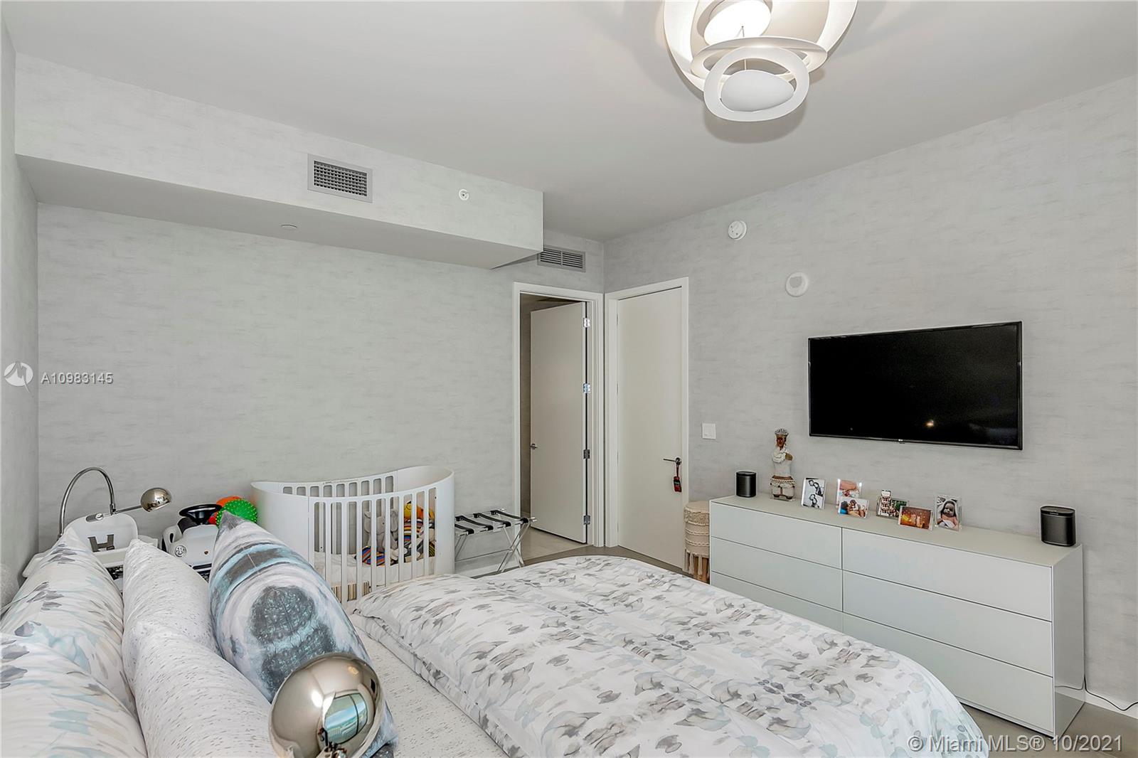 OCEANA BAL HARBOUR CONDO - Residential