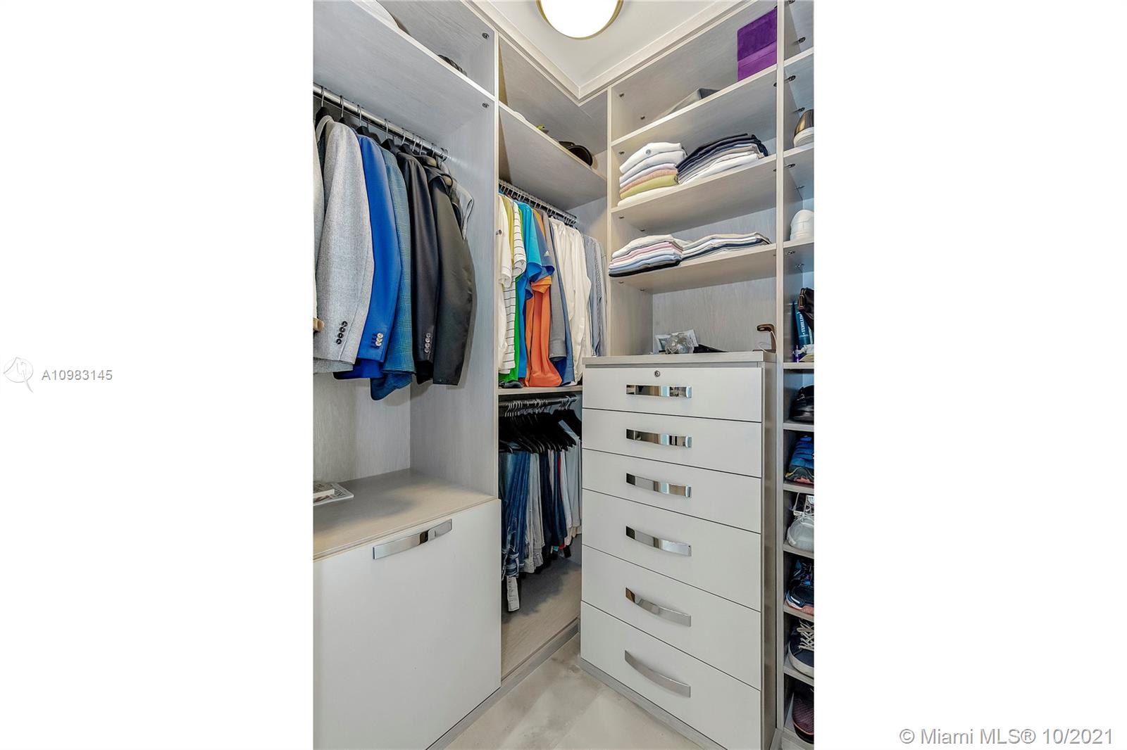 OCEANA BAL HARBOUR CONDO - Residential