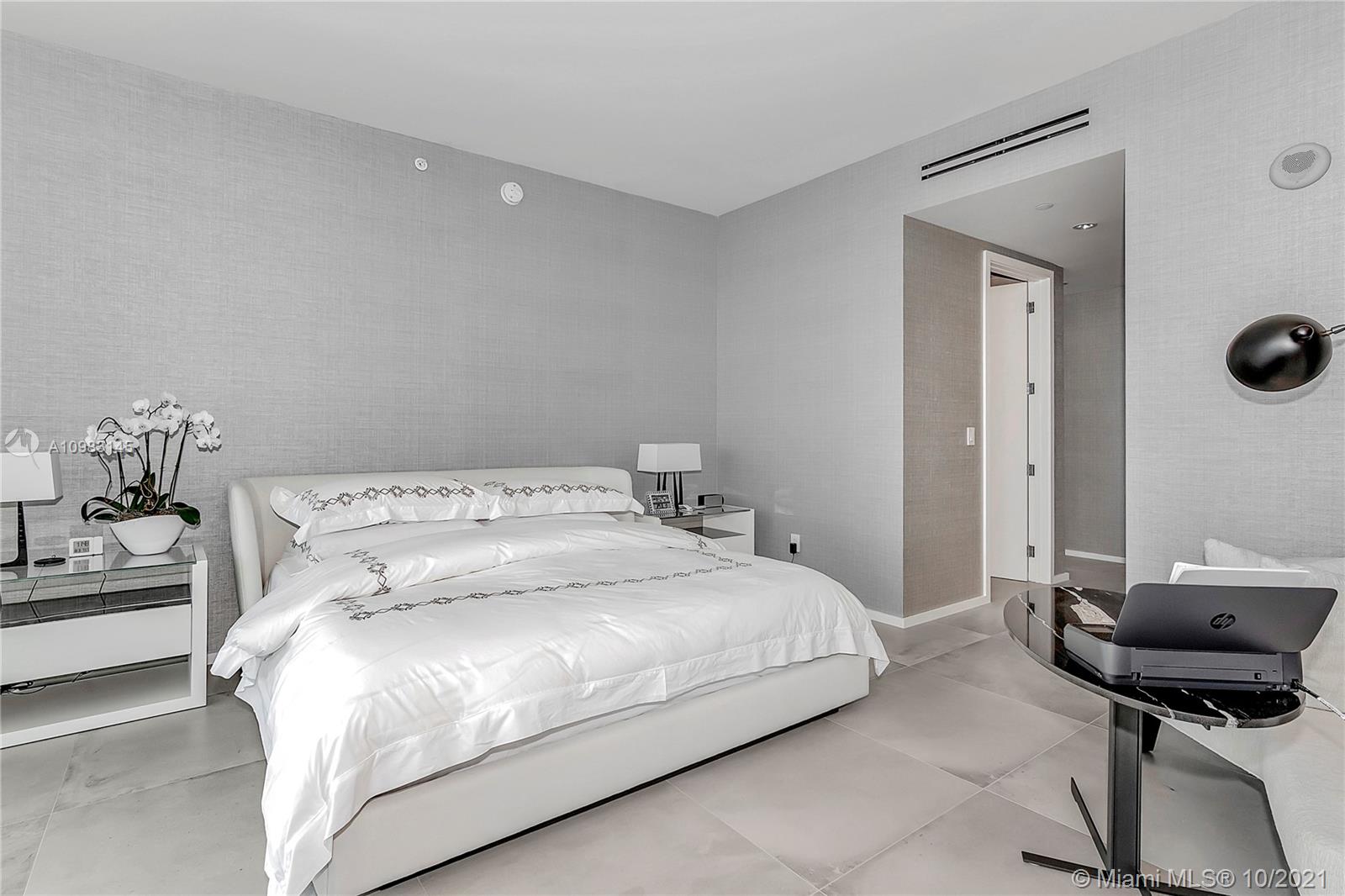 OCEANA BAL HARBOUR CONDO - Residential