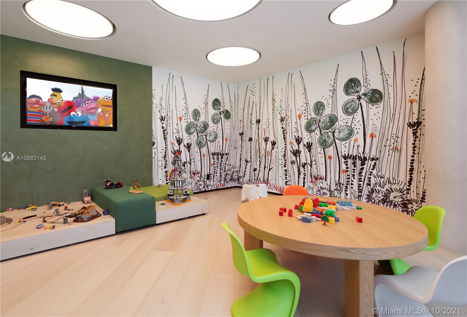 OCEANA BAL HARBOUR CONDO - Residential