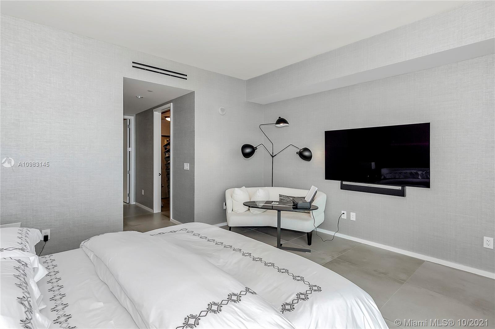 OCEANA BAL HARBOUR CONDO - Residential