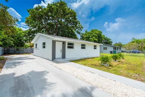 Tiny photo for 655 SW 6th Ter, Florida City, FL 33034 (MLS # A12078403)