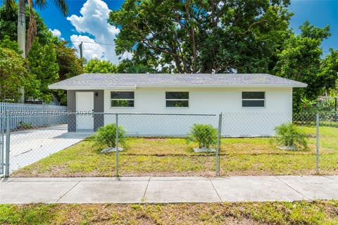 Tiny photo for 655 SW 6th Ter, Florida City, FL 33034 (MLS # A12078403)