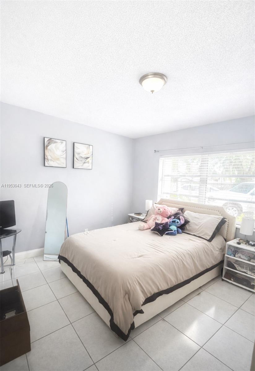 RAMBLEWOOD CONDO A - Residential