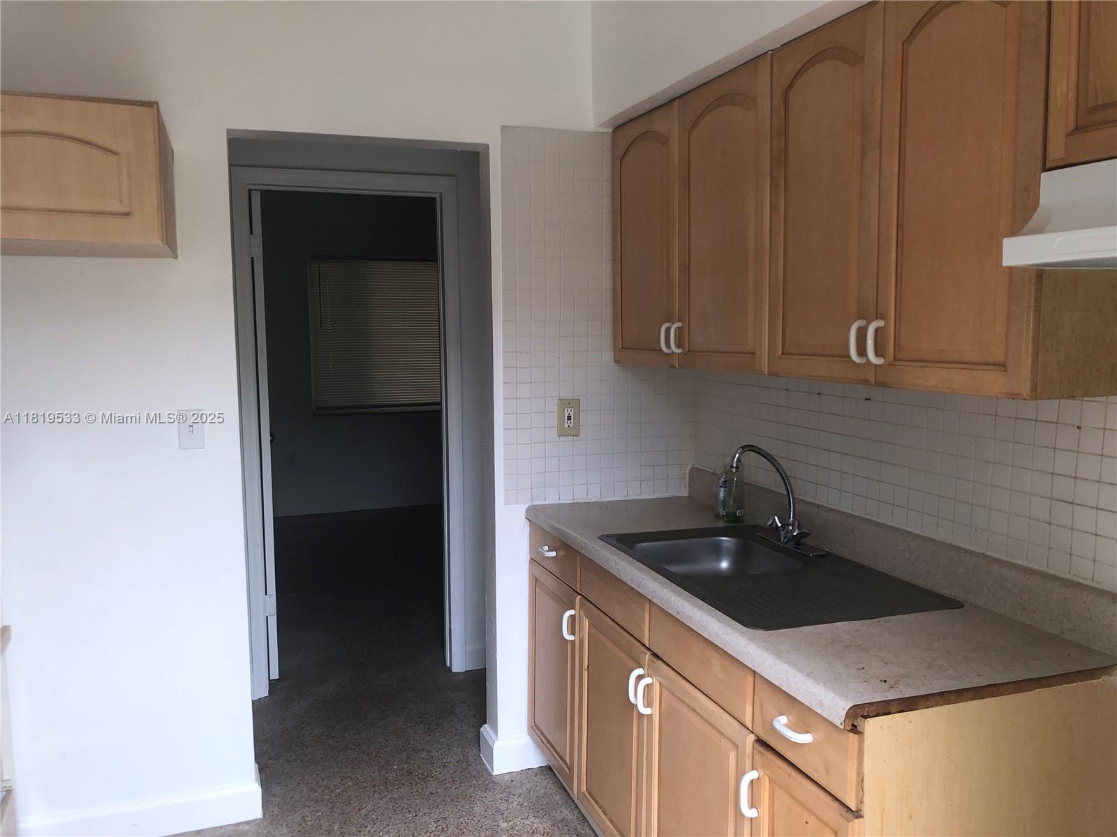 CITY OF MIAMI SOUTH - Residential Lease