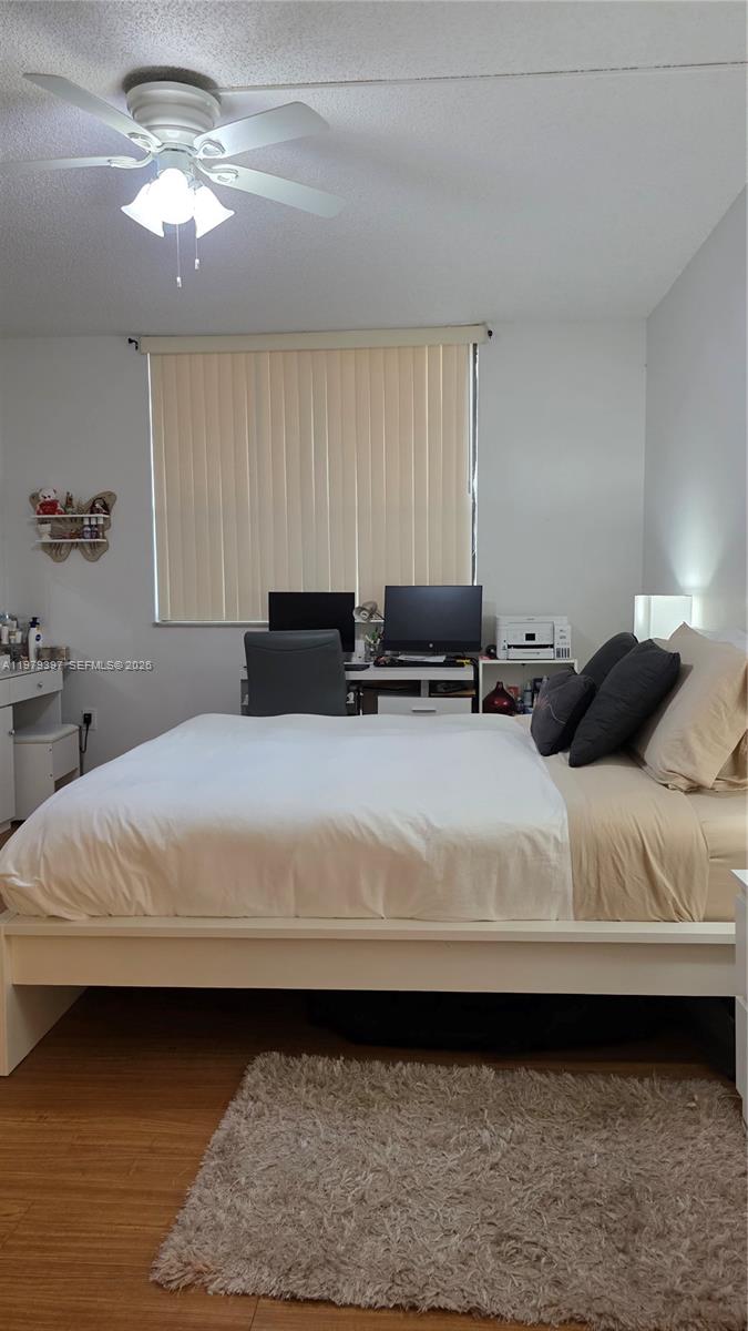 NORTHLAKE VLG AT CALIF CL - Residential Lease