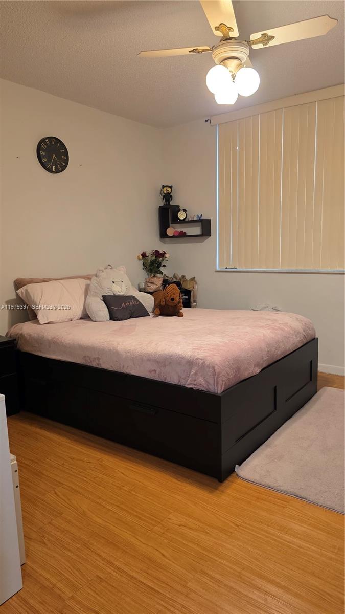 NORTHLAKE VLG AT CALIF CL - Residential Lease