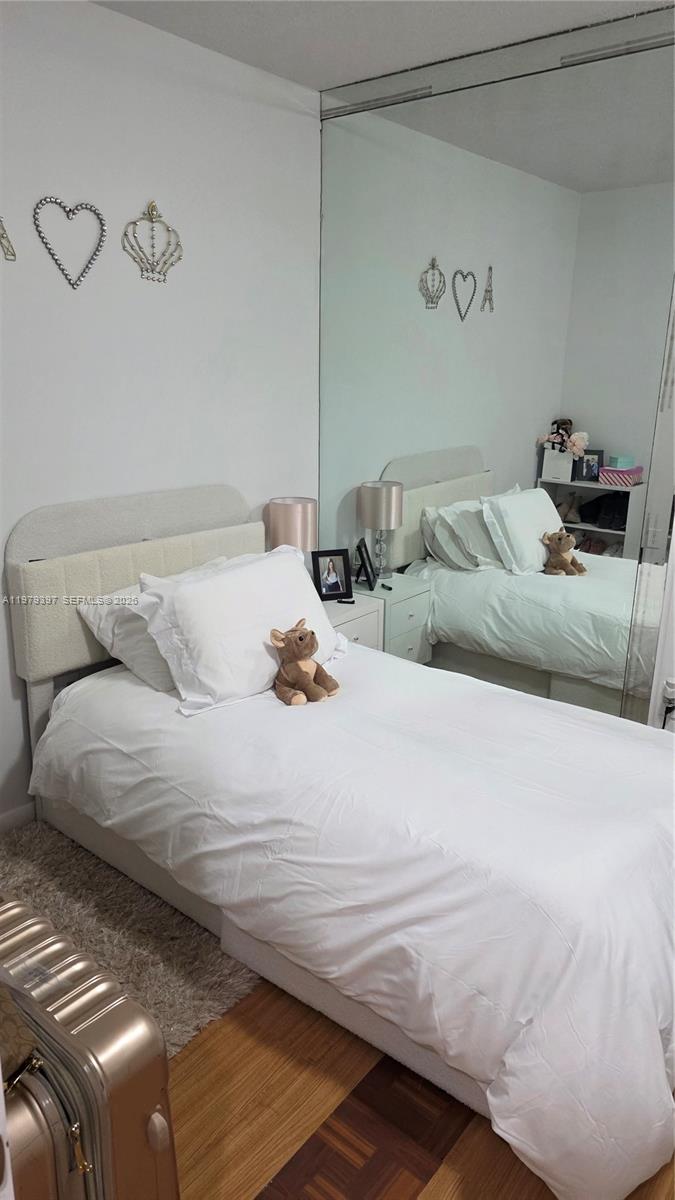 NORTHLAKE VLG AT CALIF CL - Residential Lease