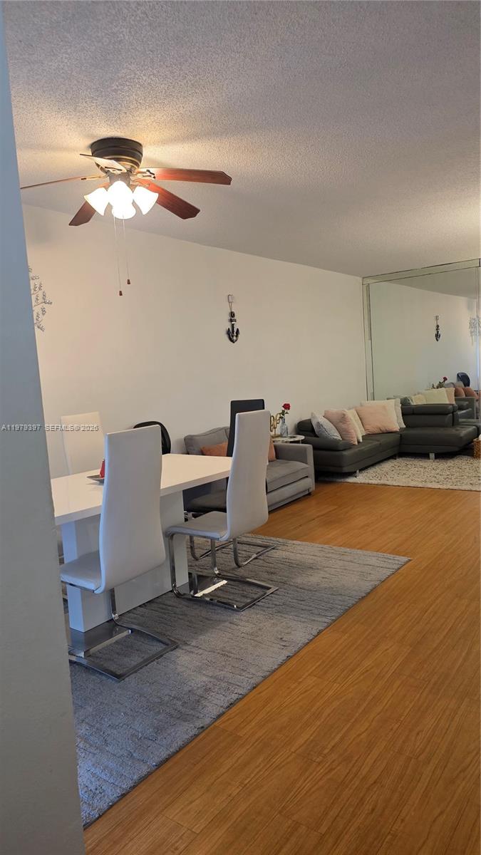 NORTHLAKE VLG AT CALIF CL - Residential Lease