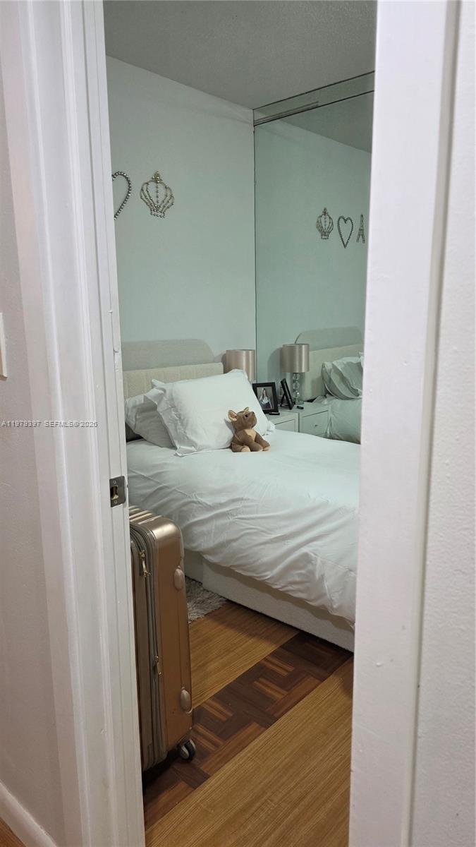 NORTHLAKE VLG AT CALIF CL - Residential Lease