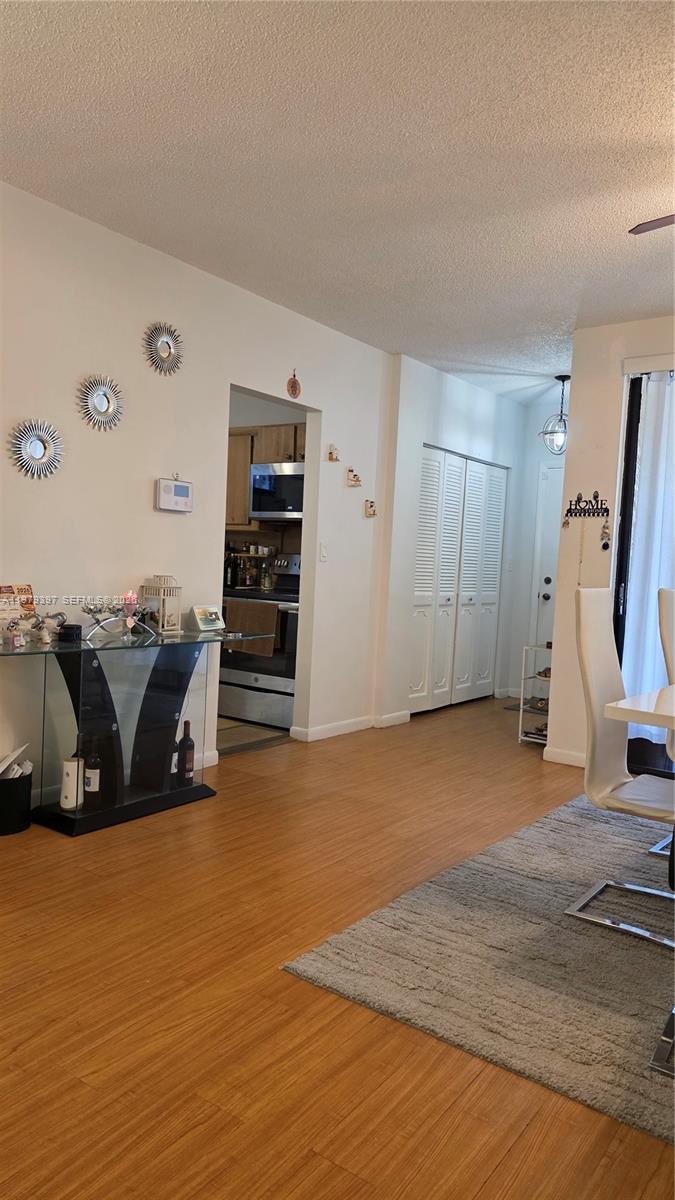 NORTHLAKE VLG AT CALIF CL - Residential Lease