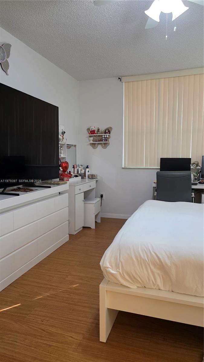 NORTHLAKE VLG AT CALIF CL - Residential Lease