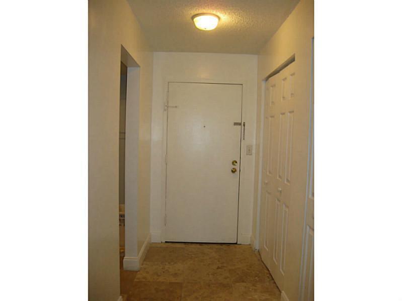 BAYVIEW PALMS CONDO - Residential Lease