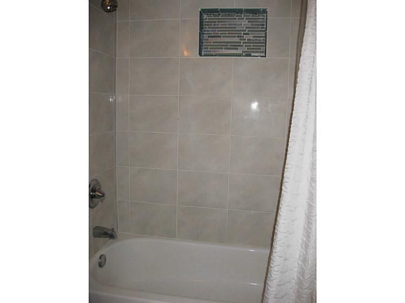 BAYVIEW PALMS CONDO - Residential Lease