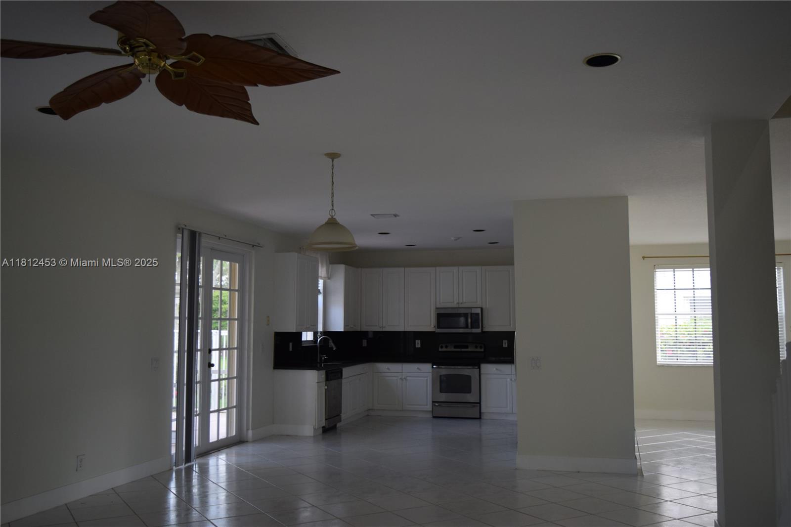 SECTOR 3 - PARCELS H I J - Residential Lease